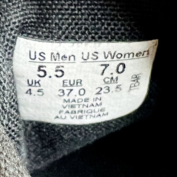 Vans Off the Wall Black Casual Canvas Sneakers Women US 7, UK 4.5 - Picture 8 of 8